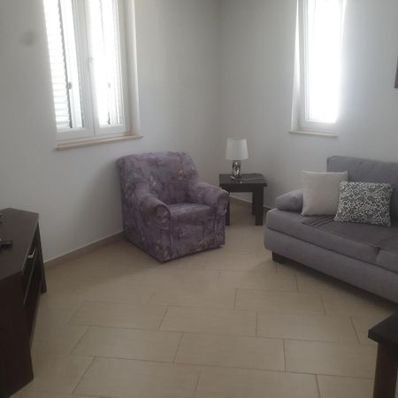 Summertime Apartmani Povljana Zimmer foto